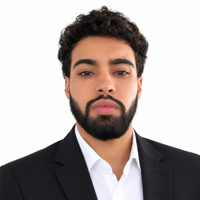 Portrait d'Ayoub Azzakhnini